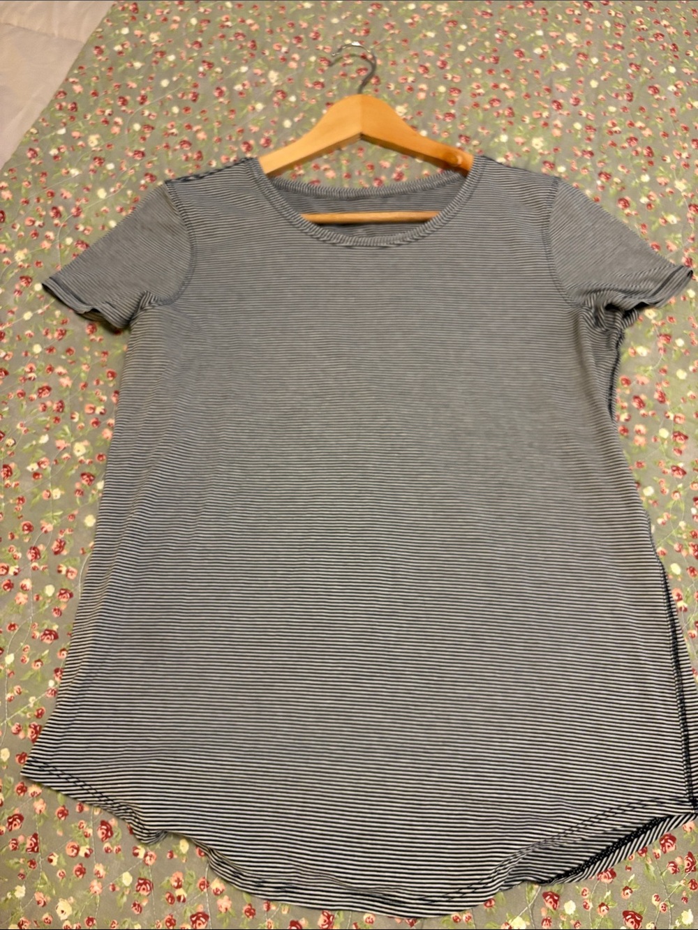 lululemon athletica Narrow Stripe Short Sleeve Tee - Blue/White